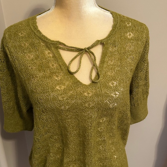 NWOT Old Navy Sweater(size medium) - Picture 4 of 7